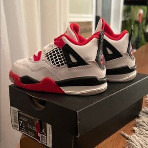 Nike Air Retro Jordan 4 Toddler Shoes in White, Red, and Black